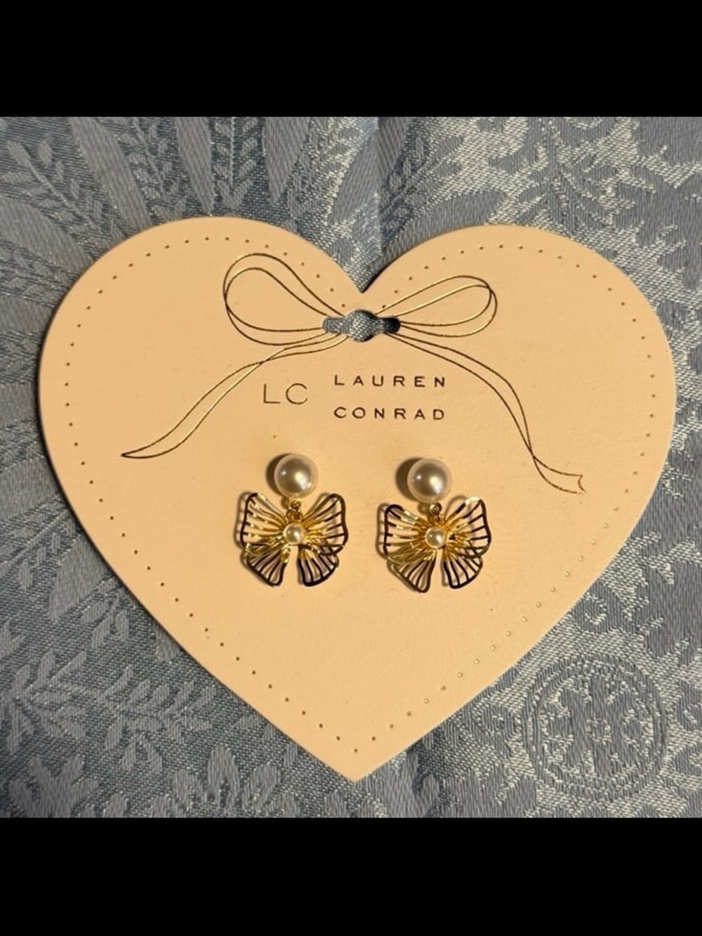 ⚡️⭐️Lauren Conrad Bow Earrings